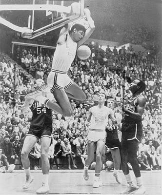 https://attireclub.org/2017/06/13/the-evolution-of-athletic-attire-at-a-glance/848px-lew_alcindor_kareem_abdul-jabbar_ucla/