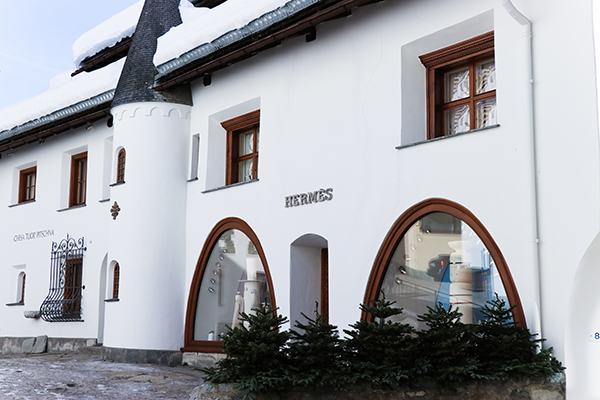 Louis Vuitton - Boutique in St Moritz